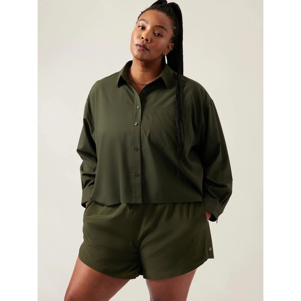 Athleta Button Down Cropped Stretch Tech Top Green M Oversized Casual Minimalist
